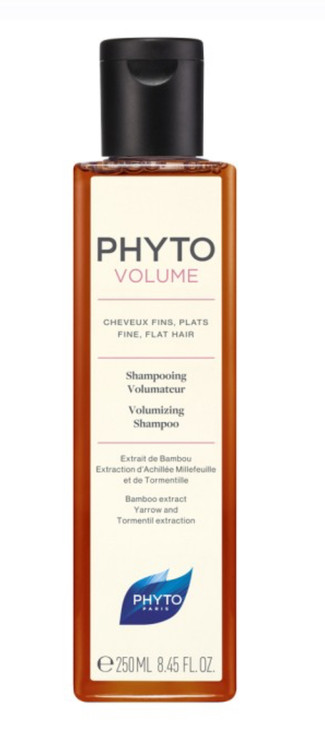 باعث افزایش ضخامت و پرپشت به نظر رسیدن موها میشود. شامپو فیتوولوم ضمن قدرت پاککنندگی و تمیز کردن موها به دلیل برخورداری از مواد اولیه حجم دهنده، الکتریسیته از دست رفته را به موها بازمیگرداند و موها ضخیمتر و پرپشتتر به نظر خواهند آمد.